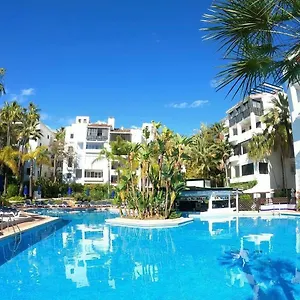 jardines-las-golondrinas-elviria-stunning-sea-views.es-andalucia.com/